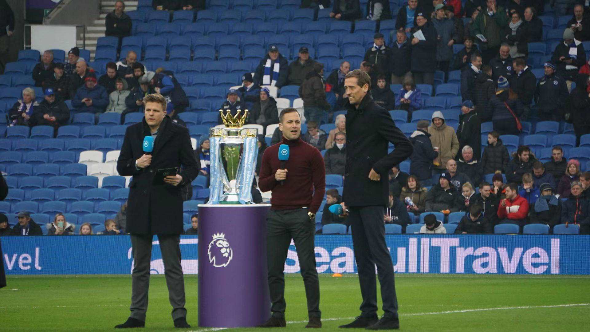 地遭俄军袭 地遭俄军袭