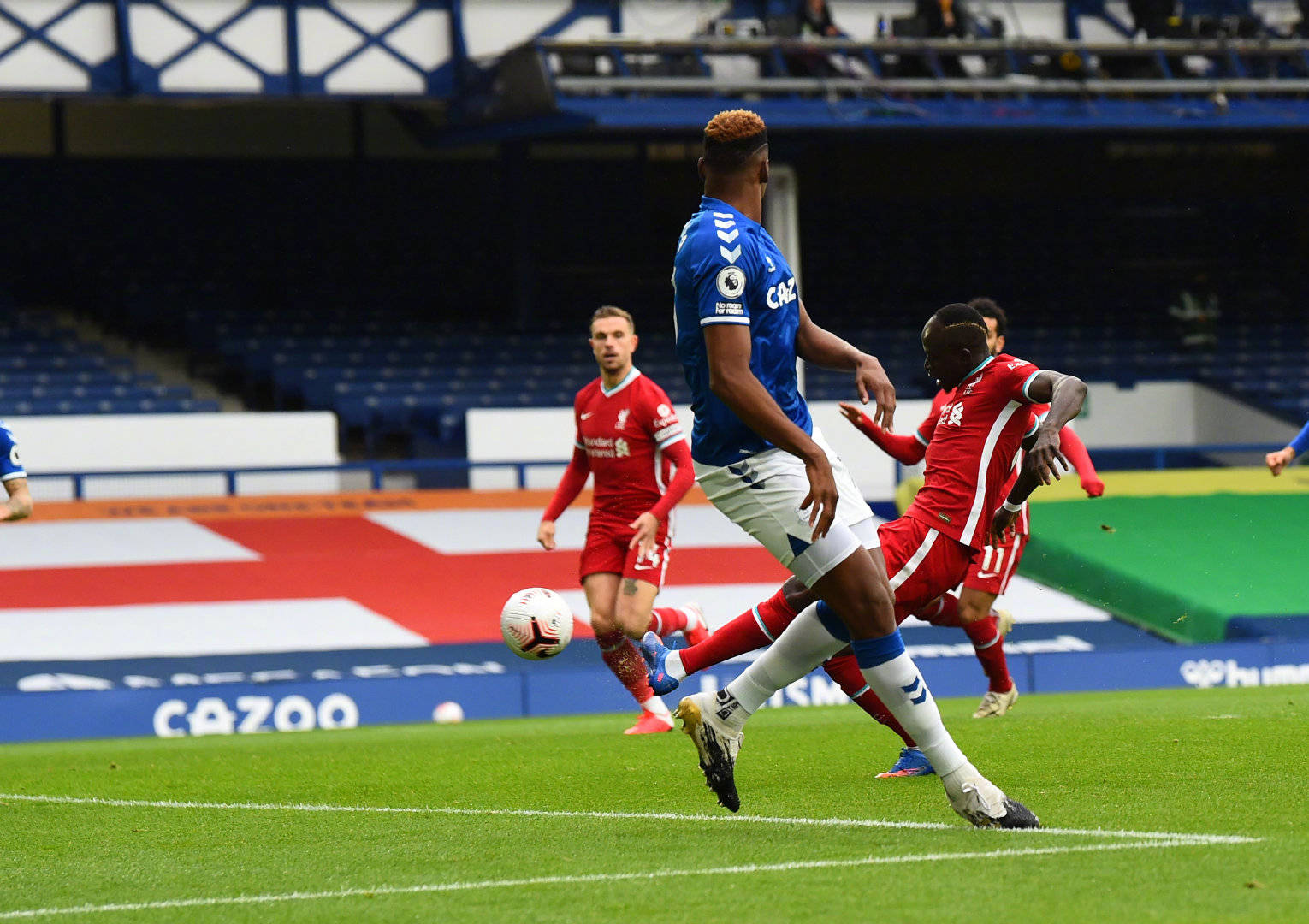 更加自信地 更加自信地